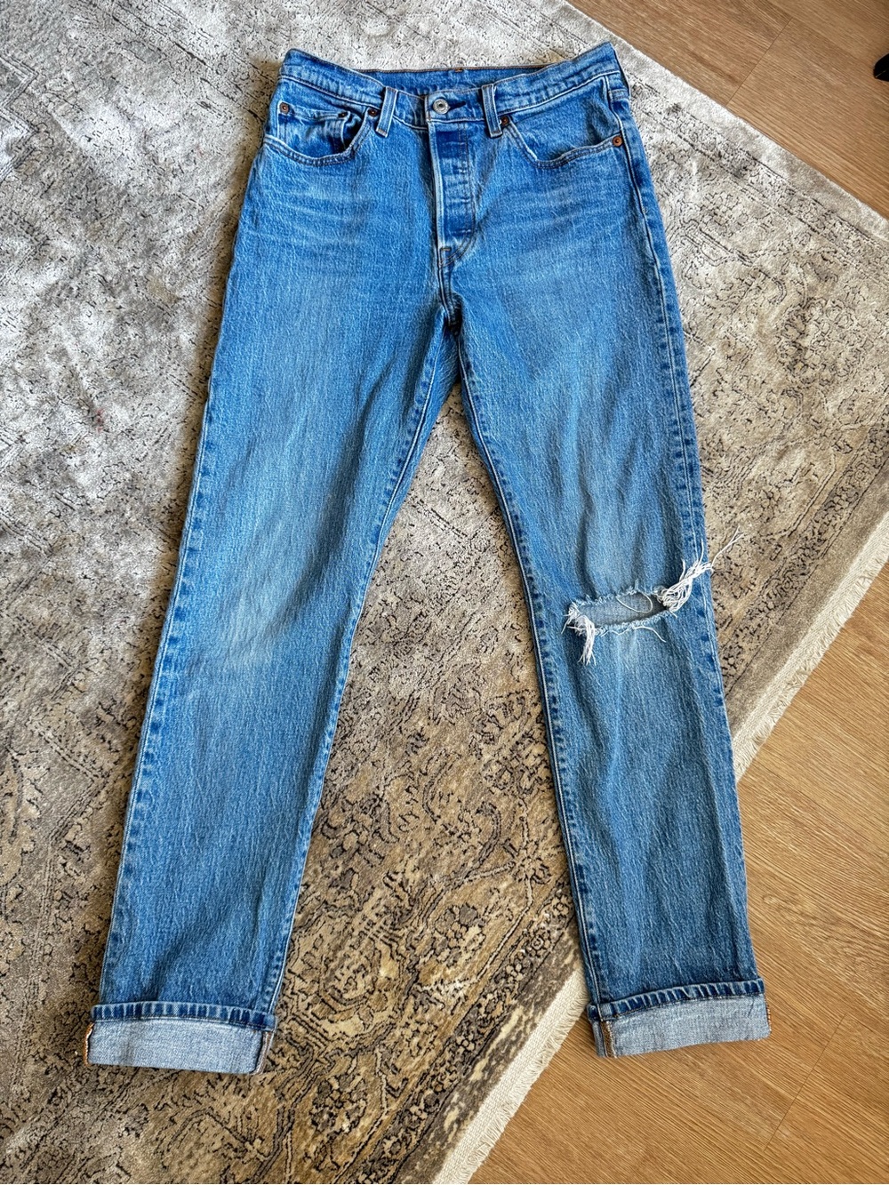 Levi’s 501 Distressed Button Fly Jeans W28 Light Wash Straight Leg Denim